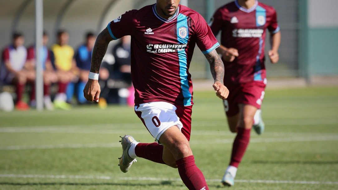 Transfer Window: Read the Fine Print Before You Trust the Photo Transfer Window: Read the Fine Print Before You Trust the Photo
