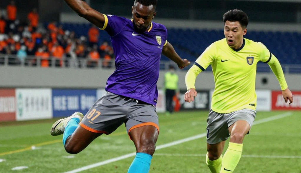 Persija Lose Their Home Ground Before Arema: Home Advantage Hollowed Out and the Gap Nobody Explains