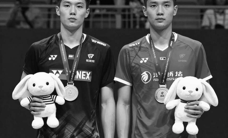 Alwi Farhan tập cùng Kento Momota trước Asian Games 2026: Ba tầng tín hiệu và một khoảng trống dữ liệu