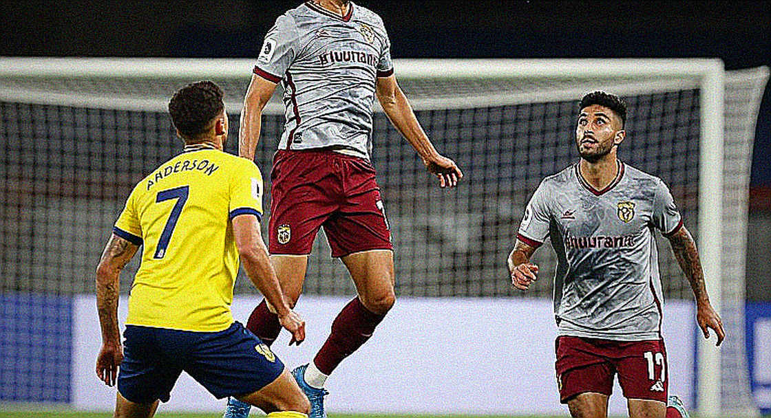 The Jakarta Wall and Tolic's Whisper: A Tactical Battle Before the Whistle