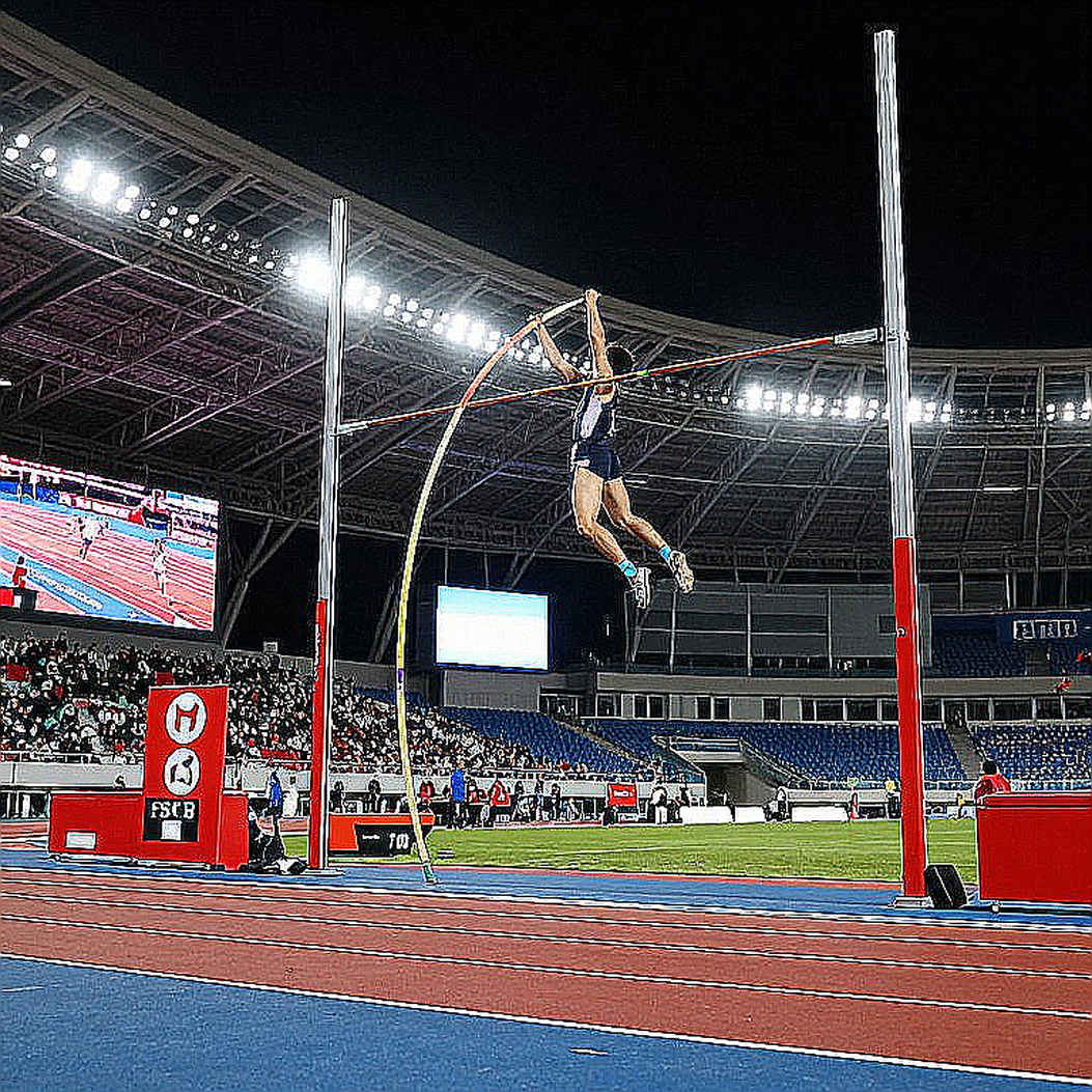 One 70.46m Throw, One 19.88s Run, and the Blank Fields in the Report